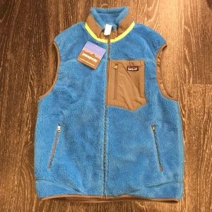NWT Patagonia blue fuzzy vest